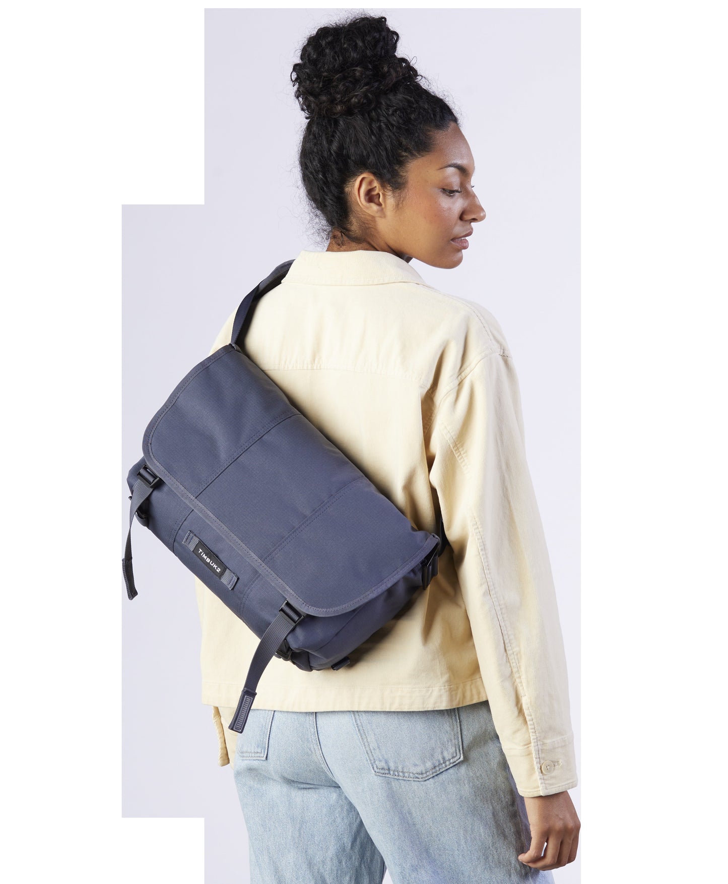 Flight Classic Messenger Bag