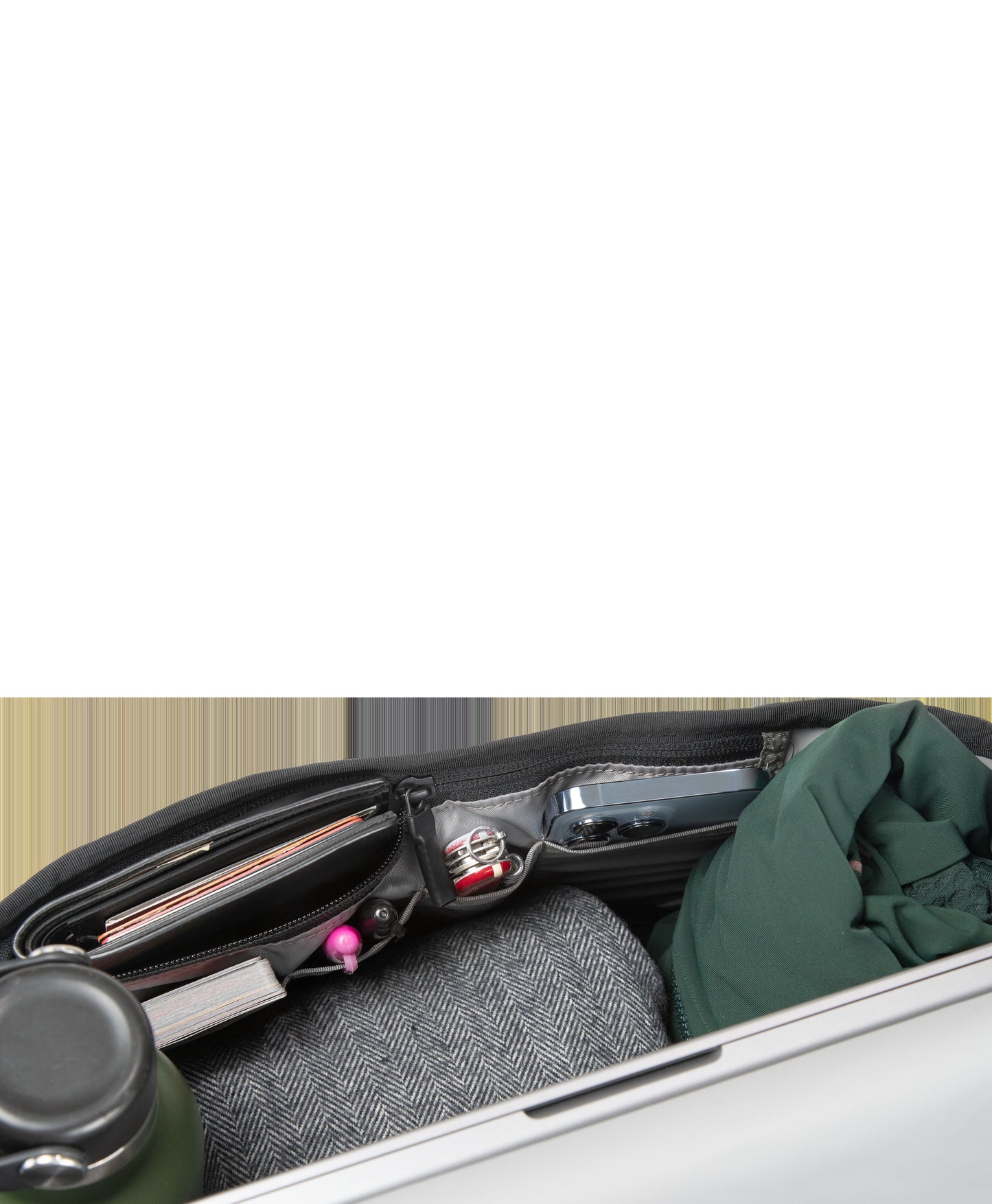 Flight Classic Messenger Bag