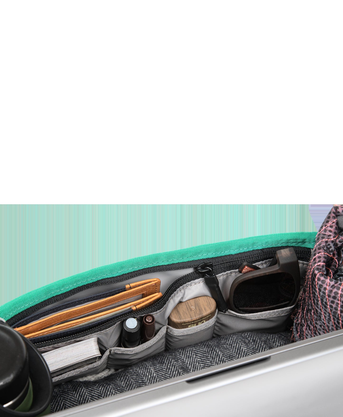Flight Classic Messenger Bag