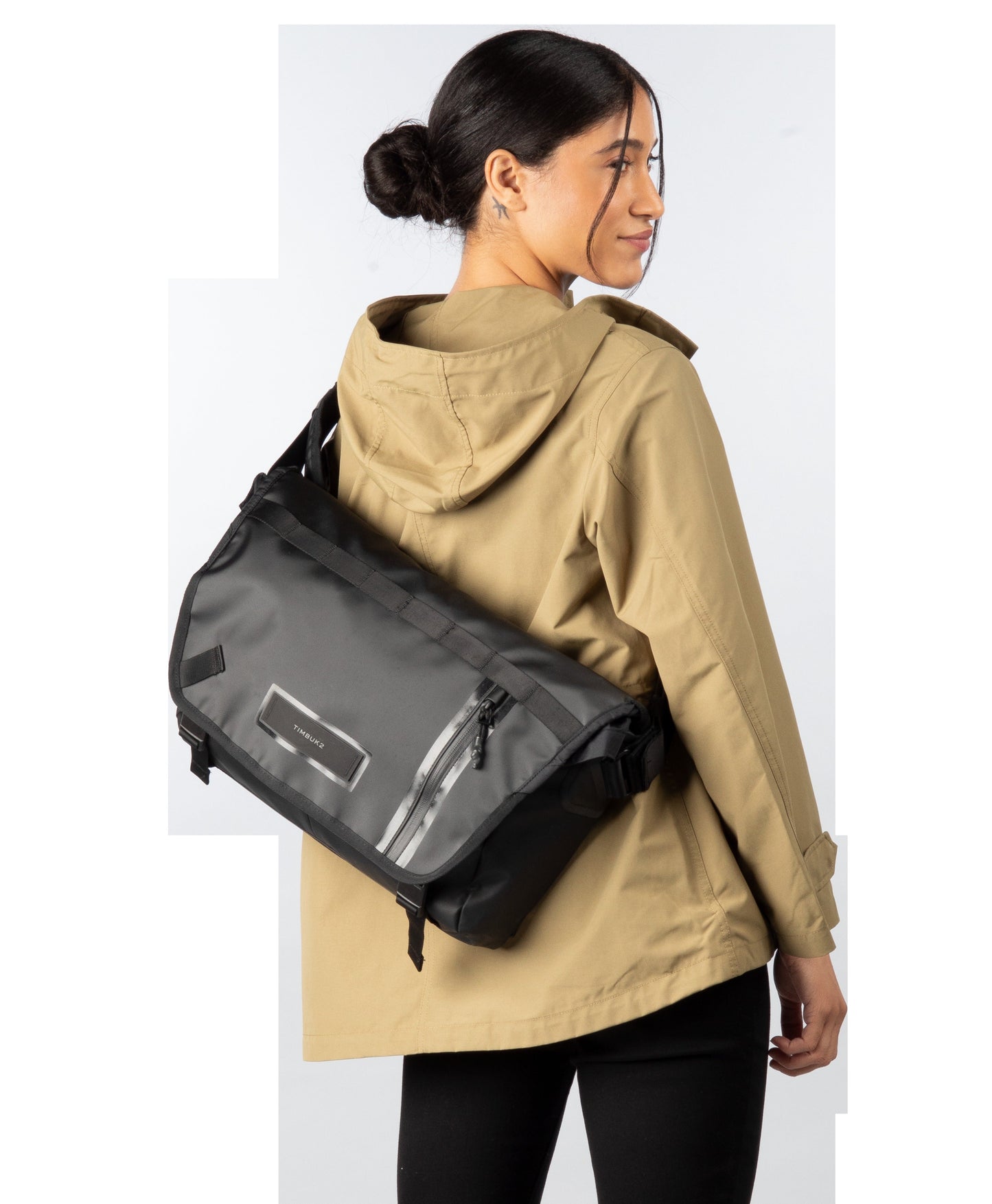 Especial Stash Messenger Bag